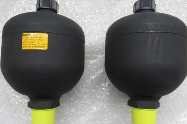 蓄能器充氣工具不會(huì)使用？這份使用指南要收好！